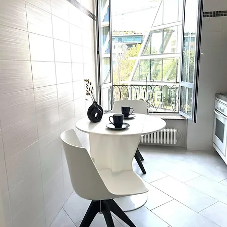 La Meneghina Apartament *