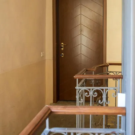 The Charm Of Old - Historic Palazzo With Duomo View * Mediolan
