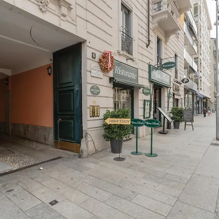 Guesthost - Comfy In Milan's Centre Milan
