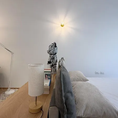 Elizabeth Pentahouse, Charmy In Apartament Mediolan