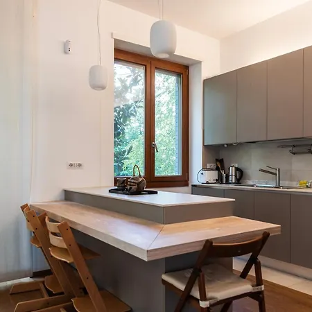 Youhosty - Nievo 28 A * Milano