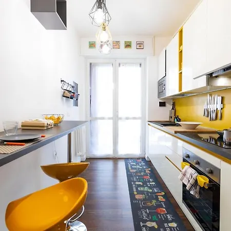 Homevo Orange Design M5 Bicocca * Milano