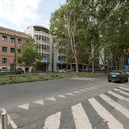 Cenisio Piazza Diocleziano Moderno Bilocale Milan