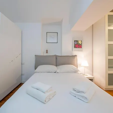 Apartment Cozy 1br With Garden In Milan