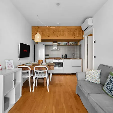Apartament - Fast Wifi And Free Parking *