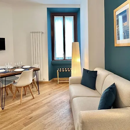 La Casa Di Mina * Mediolan