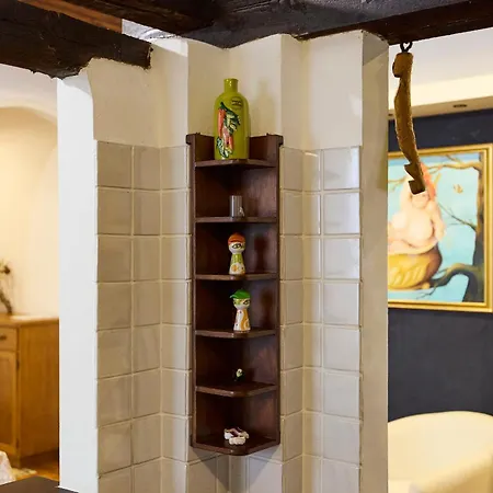 Elegant Historic In Citta Studi Apartament *