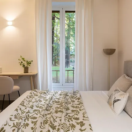 Porta Romana Garden Retreat - 3 Bedrooms & 2 Bathrooms Apartament