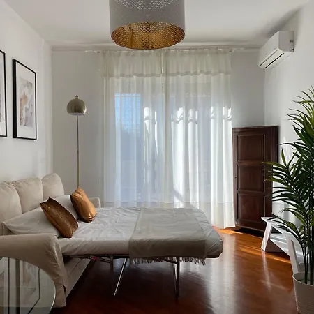 Amazing Flat With Terrace Mediolan
