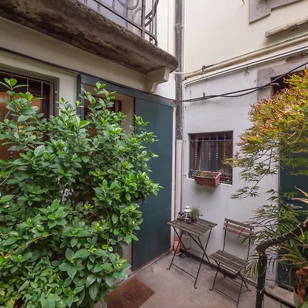 Cozy 1br With Garden In Apartment