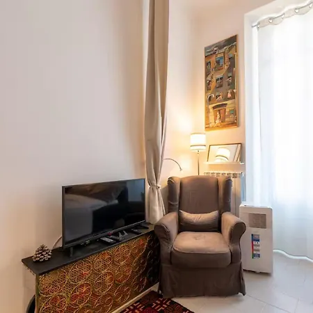 2 Bathrooms-2 Indipendents Rooms-isola10 Min Duomo *