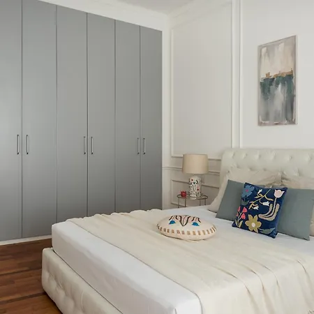 Apartament Meravigli Elegance - Duomo & Center