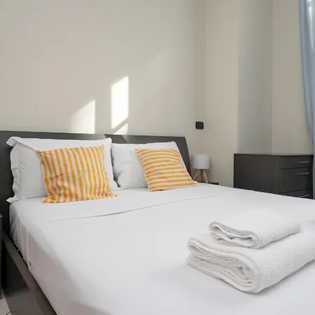 Apartament Bright One-bedroom With Balcony - Ripamonti