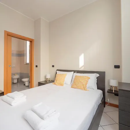 Bright One-bedroom With Balcony - Ripamonti Apartament