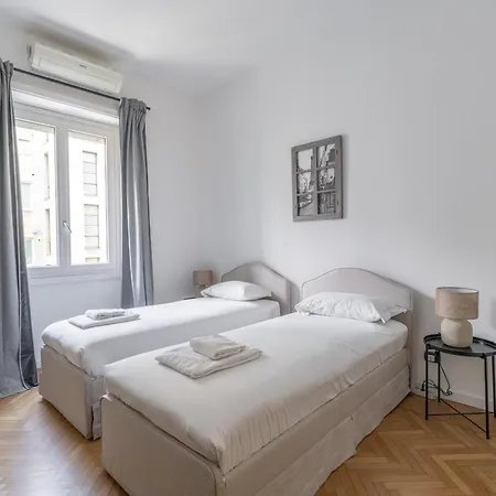 Luxury 4 Bedrooms In The Center Of