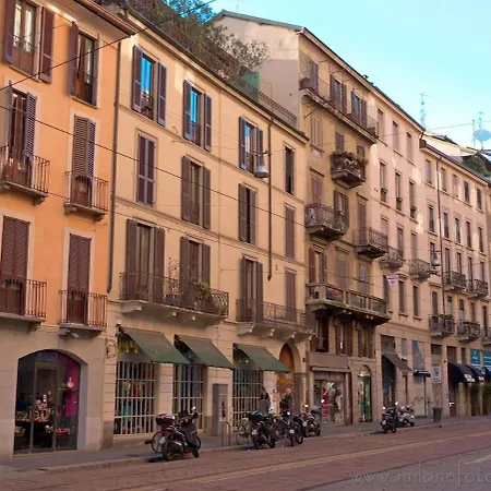 Porta Ticinese Navigli Subway * Milan