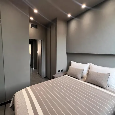 The Grey House - Stylish 2bd In Apartament Mediolan