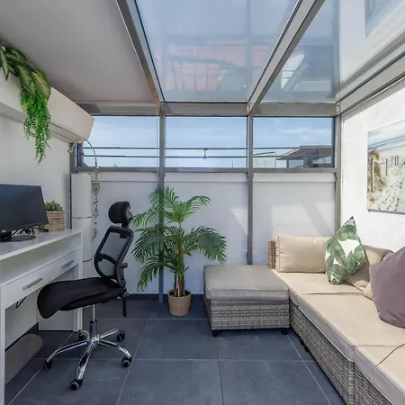 Penthouse - Terrace - 3 Min To Metro - Station Appartement