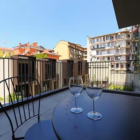 Hostmate- - House Of The Sun * Mailand