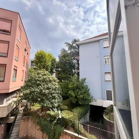 San Siro House Apartament *