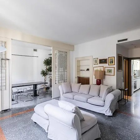 Apartament The House 6 7 Beds 8 Places 4 Bathrooms Mediolan