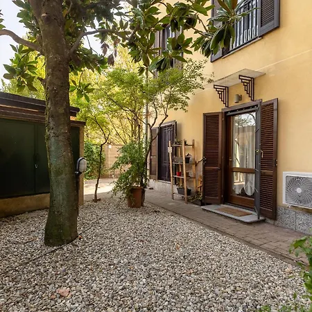 Bicocca Comfort - Free Parking - Near M5 Metro Apartament