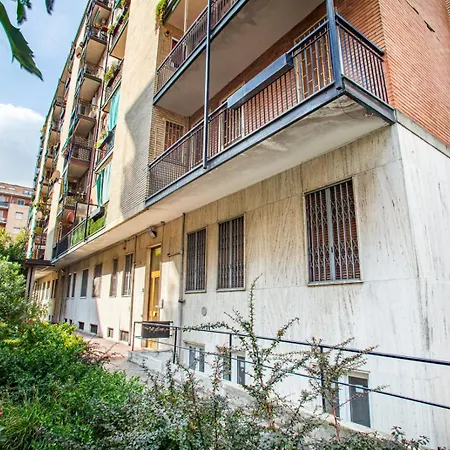 Ray 3 San Siro Apartment