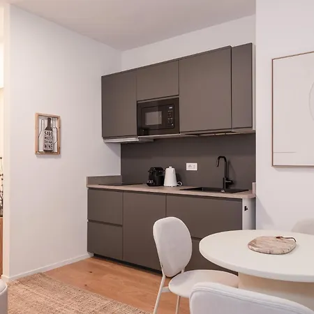 Apartament Elegant In The Heart Of Mediolan
