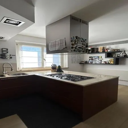 Apartament Splendido A Eleganza E Comfort *