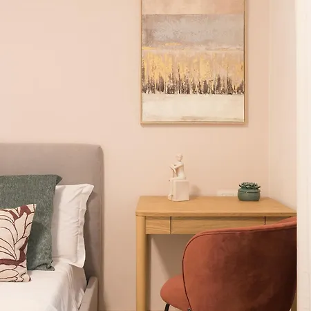 Porta Romana Garden Retreat - 3 Bedrooms & 2 Bathrooms