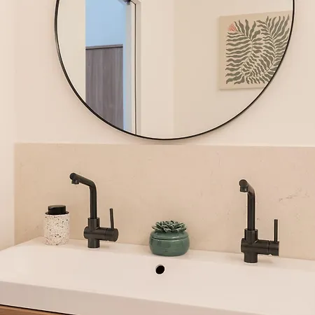 Maison Bandello - 3 Bedroom Apartament