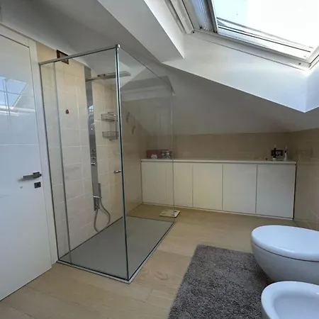 Splendido A Eleganza E Comfort Apartament *
