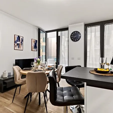 Luxury Station - Terrace&gym&parking Apartament
