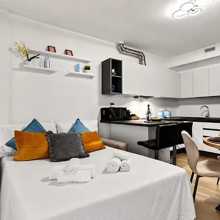 Luxury Station - Terrace&gym&parking Apartament *