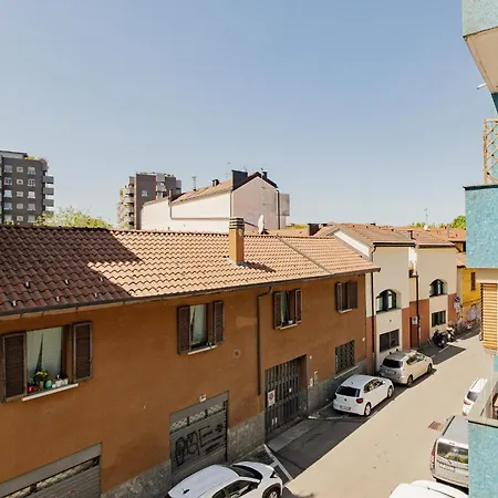 Spacious 180 Luxury With 3 Bedrooms, 3 Baths & Jacuzzi Bocconi Campus