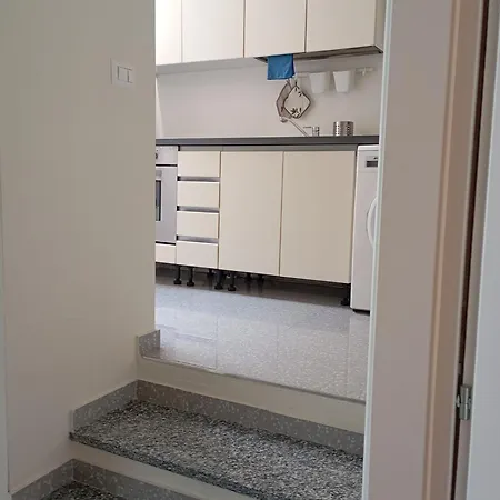 Vespri 64 Milan