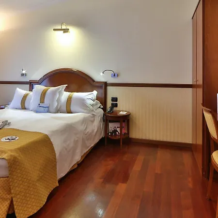 Worldhotel Casati 18