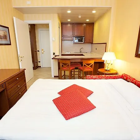 Hotel Unaway & Linea Uno Milan