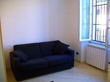 Temporary Navigli Apartment Milan