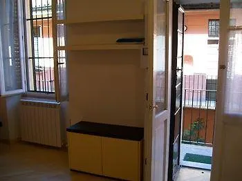 Temporary Navigli Apartment Milan