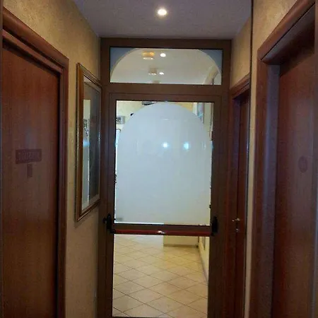 מלון Arco Romana
