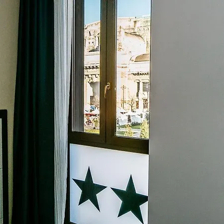 Hotel Av Milão