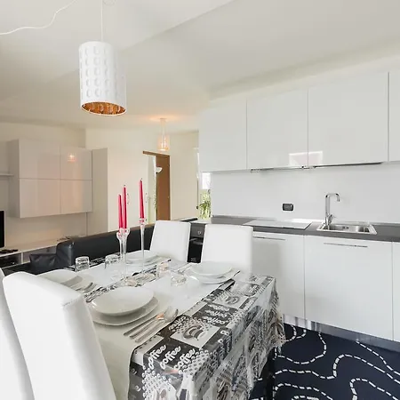 Apartment New Luxury Attic Santa Giulia Expo