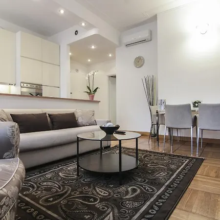 Hemeras Boutique Homes - Super Central Design Apartment *