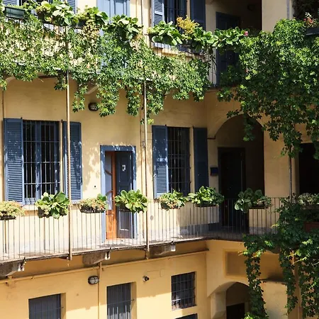 Bed & Breakfast Le Due Corti Milano 3*