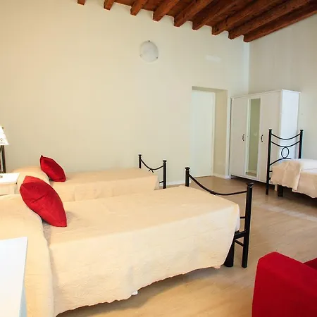 Le Due Corti ميلان