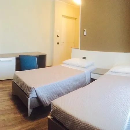 Ai Due Orsi ゲストハウス ミラノ