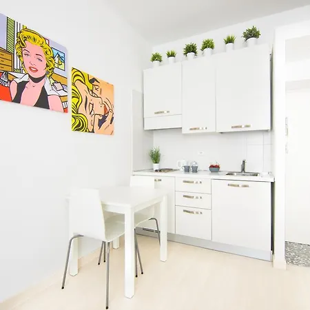 Apartment Roy Milan