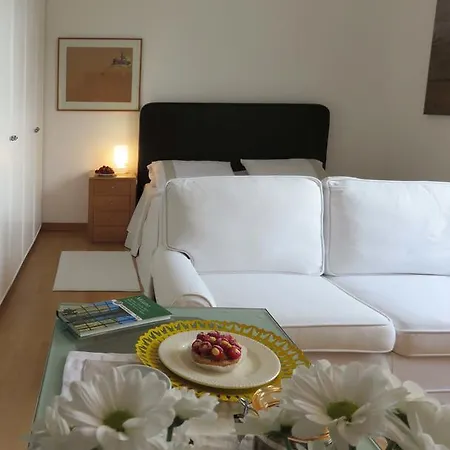 Διαμέρισμα Charming Studio Flat Corso Garibaldi Μιλάνο