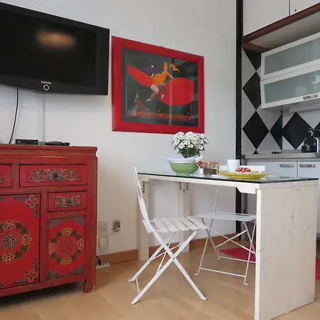 Διαμέρισμα Charming Studio Flat Corso Garibaldi Μιλάνο